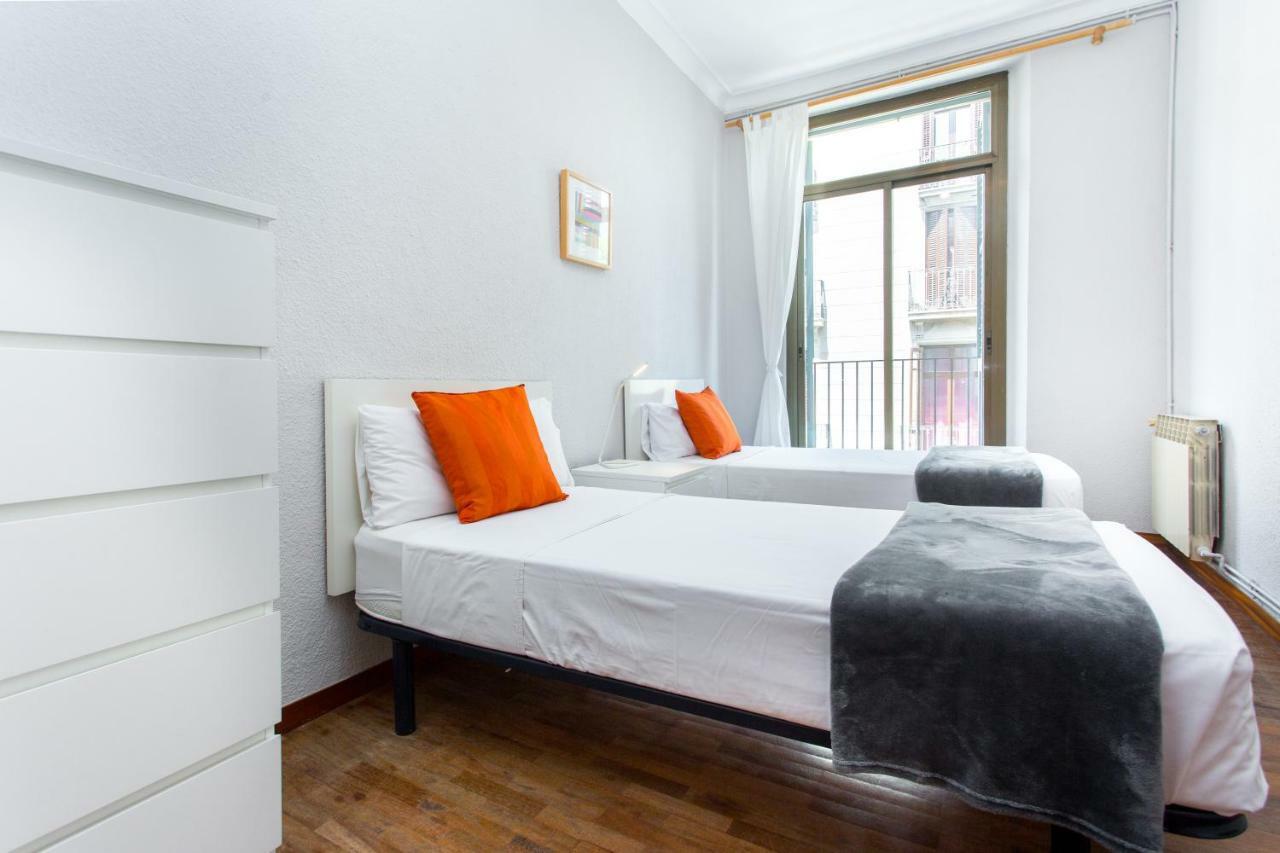 Friendly Rentals Rambla Flower Барселона Экстерьер фото